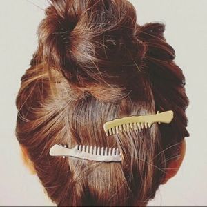 HOST PICK 💕 silver / gold brush hair clips (2)